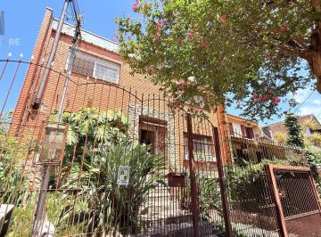Casa · 320m² · 4 Quartos · 2 Vagas · Casa à venda - em Teresópolis