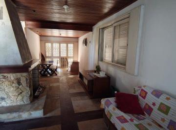 Casa · 277m² · 3 Quartos · 3 Vagas · Casa de 3 dormitórios no bairro à venda em Vila Nova, Porto Alegre