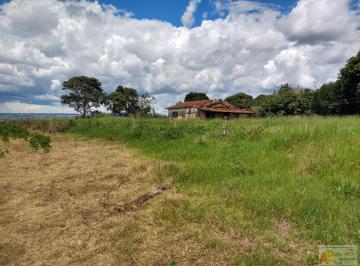 202603061712267482.jpg · Fazenda para Venda em Sacramento, rural, 3 dormitórios, 1 banheiro, 1 vaga