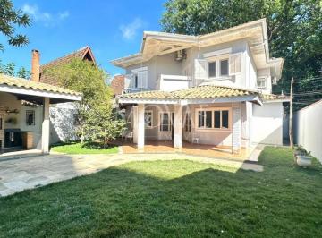 Casa · 390m² · 4 Quartos · 2 Vagas · Sobrado de Alto Padrão com 4 Dormitórios à Venda no Jardim Esplanada - São José dos Campos