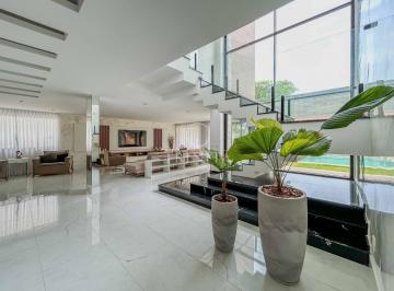 Novo Leblon - Escada - Trinità Imobiliária · Casa luxuosa 6 suítes no Novo Leblon – Porteira fechada