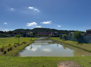 Terreno · 375m² · Terreno no condomínio Reserva da Pedra na Pedra Branca