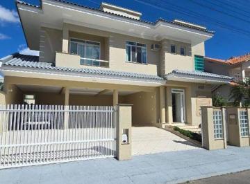 Casa · 378m² · 3 Quartos · 5 Vagas · CASA MOBILIADA COM 3 SUÍTES, AMIZADE