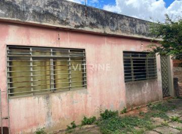 Casa · 130m² · Casa de 3QTS, lote grande vazado para a outra rua/área verde!!
