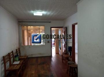Casa · 151m² · 3 Quartos · 3 Vagas · Casa à venda em Santa Terezinha, SBC - 3 quartos, 3 vagas e quintal