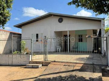 Casa · 261m² · 3 Quartos · 2 Vagas · CASA 02 QUARTOS 01 SUÍTE À VENDA PRÓXIMO REGIÃO CENTRAL PARANAVAÍ PR