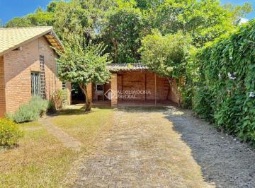 Casa · 100m² · 3 Quartos · 3 Vagas · Casa rústica e elegante para locação na Lagoa da Conceição, em Florianópolis