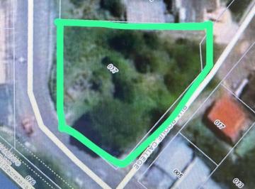 Terreno · 859m² · 
                                Terreno à venda no bairro Universitário 
                          