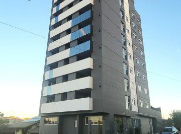 Apartamento · 173m² · 3 Quartos · 2 Vagas · 
                                Apartamento à venda no bairro Sanvitto 
                           