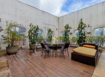 Apartamento · 500m² · 4 Quartos · 5 Vagas · Cobertura à venda em Higienópolis 500 m², 4 quartos, sendo 2 suítes e 5 vagas de garagem.