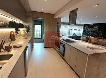 Apartamento · 113m² · 3 Quartos · 2 Vagas · Apartamento 113 m2, 3 suítes, 2 vagas. Quadra de tênis, próx. metro