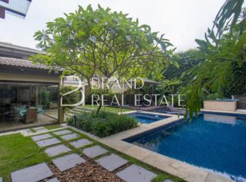 Casa · 413m² · 4 Quartos · 4 Vagas · Casa com 4 suítes, espaço gourmet e piscina no Jardim dos Estados.