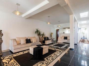 img0 · Casa para venda em Jardim da Saúde com 3 quartos, sendo 3 suítes , 242m²