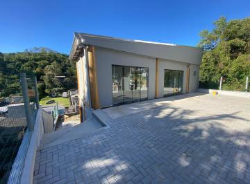 Comercial · 60m² · 4 Vagas · Ponto em Fazenda, Itajaí/SC de 60m² para locação R$ 4.000,00/mes