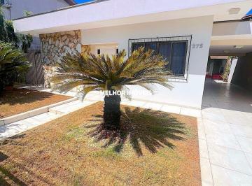 Casa · 190m² · 2 Quartos · 3 Vagas · Casa em Centro, Balneário Camboriú/SC de 190m² 2 quartos à venda por R$ 1.580.000,00