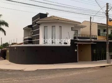 Casa · 240m² · 3 Quartos · 2 Vagas · Sobrado em Jardim Itália, Cambé/PR de 240m² 3 quartos à venda por R$ 1.200.000,00