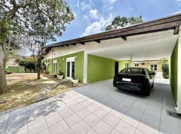 Casa · 443m² · 3 Quartos · 2 Vagas · Casa em Granja Viana, Cotia/SP de 443m² 3 quartos à venda por R$ 1.495.000,00 ou para locação R$ 10.