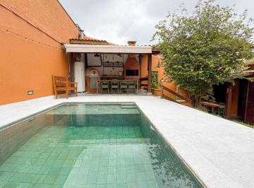 Casa · 217m² · 4 Quartos · 3 Vagas · Casa em Jardim das Flores, Cotia/SP de 217m² 4 quartos à venda por R$ 1.590.000,00