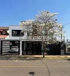 Casa · 384m² · 5 Quartos · 7 Vagas · Casa em Lago Parque, Londrina/PR de 384m² 5 quartos à venda por R$ 2.499.000,00