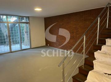 Casa · 289m² · 4 Vagas · Alugo casa em Moema, 289m², 10 salas, 4 vagas, a 200 metros da Av. Moreira Guimarães.