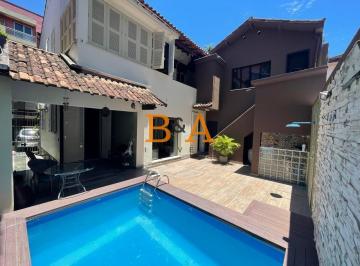 Casa · 168m² · 4 Quartos · 2 Vagas · B&amp;amp;A Vende Casa duplex com piscina e vista para o Cristo em rua tranquila de Botafogo