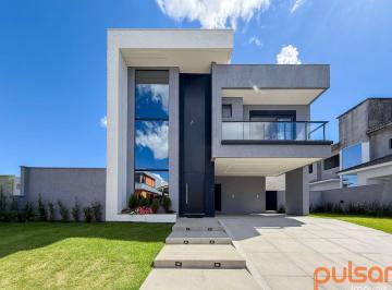 Casa · 217m² · 4 Quartos · 2 Vagas · Casa em Condomínio em Ingleses Norte, Florianópolis/SC