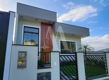 Casa · 171m² · 4 Quartos · 3 Vagas · Casa Geminada à Venda em Forquilhas – São José | 4 Dormitórios | Terreno de 400 m²