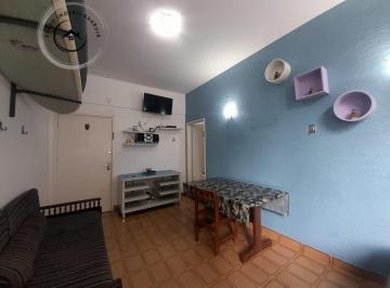Apartamento · 55m² · 1 Quarto · Apartamento Padrão de 01 dormitório para locação anual nas Pitangueiras.