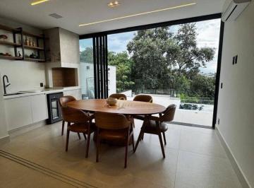 70c37da42f9ebae27ae39ac413ec5d72a5fc1ece · Casa à venda, 3 suítes, piscina, automação, Condomínio Park Gran Reserve, Indaiatuba.