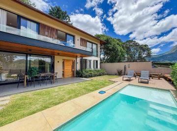3d9ccccb339634628da05bc8c9fa35ac87bf17cd · Casa à venda, 300 m² por R$ 2.280.000,00 - Parque do Imbui - Teresópolis/RJ