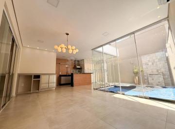 Casa · 200m² · 3 Quartos · 2 Vagas · Village Damha II