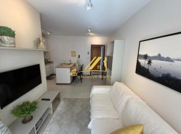 Foto 01 · Quarto e sala super charmoso com varanda no Condomínio Ondina Residence. 43m2, cozinha americana, Po