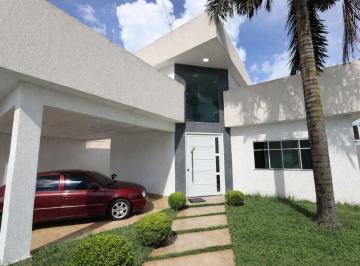 Casa de 4 quartos, Brasília · LAGO SUL-COND.MINI CHÁCARAS-4 QUARTOS SENDO 3 SUÍTES-PISCINA-ESTUDA PERMUTA POR IMÓVEL MAIOR VALOR