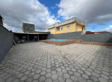 Casa de 3 quartos, Itanhaém · casa com 03 quartos apenas a vista para investimento