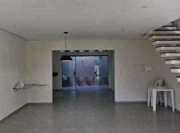 Casa de 2 quartos, Salvador · Duplex à venda, Novo, 2 suítes, 144m², boa localização em Praia do Flamengo