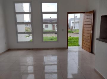 · Casa 2 Dormitórios - Bairro Guarani