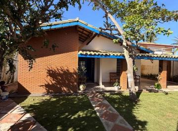 Casa térrea à venda em Vilas do Atlântico, situada em um amplo terreno de 550 m², oferecendo conforto, espaço e excelente localização. · Casa térrea à venda em Vilas do Atlântico, situada em um amplo terreno de 550 m², oferecendo confort