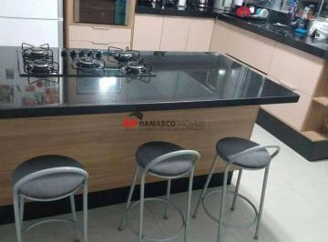 Casa · 189m² · 3 Quartos · 2 Vagas · Sobrado em Alvarenga