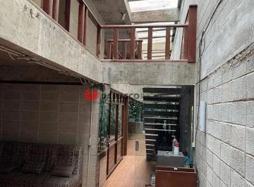 Casa · 155m² · 2 Quartos · 4 Vagas · Sobrado em Vila Lusitania