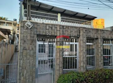 Casa · 420m² · 6 Quartos · 2 Vagas · TERRENO COM 4 CASAS PARA RENDA NO PARQUE PERUCHE