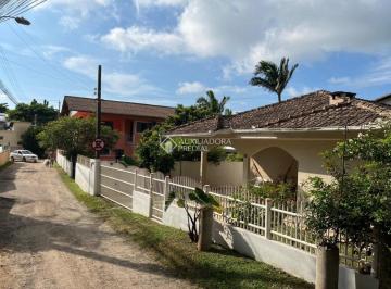 Casa · 105m² · 3 Quartos · Casa na Praia da Solidão a 40m do mar