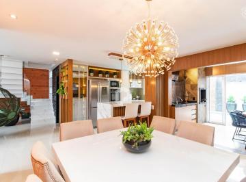 Casa · 170m² · 4 Quartos · 3 Vagas · Casa à venda - em Umbará