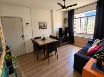 Apartamento de 2 quartos, Rio de Janeiro · Entre Flamengo e Laranjeiras. Sala 2 Quartos, suíte, dependência e vaga. 7 minutos ao metrô GARANTA