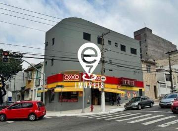 Comercial · 199m² · 5 Quartos · 1 Vaga · Prédio de esquina à venda, 1 loja, 5 studios, 108 m², no Ipiranga, São Paulo. 