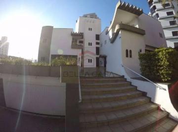Casa · 980m² · 5 Quartos · 15 Vagas · Casa com 5 quartos suítes, vagas 15 carros, elevador no coração do Jardim Avelino