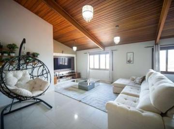 img0 · Casa no condomínio Condomínio Jardim das Flores para venda com 3 quartos, sendo 1 suíte, 190m²