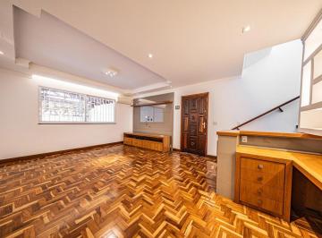 img0 · Casa para venda em Vila Anglo Brasileira com 3 quartos, sendo 1 suíte , 180m²