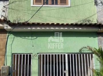 Fachada da casa duplex – localização tranquila em vila residencial · Casa Duplex 3 Quartos com Suíte à Venda no Barro Vermelho – Terraço, Quintal e Garagem | Financiável