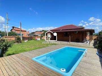 Casa · 180m² · 2 Quartos · 2 Vagas · Casa com Piscina e Quintal Espaçoso