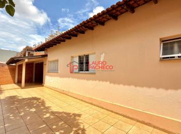 Casa · 182m² · 3 Quartos · 3 Vagas · Casa no Centro de Rolândia com Forte Potencial Comercial com 182 m² e Terreno de 300 m²